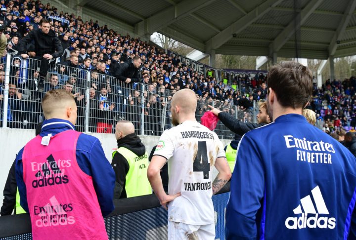 Nach Aue-Spiel: Wollten HSV-Fans Spielern an die Wäsche?