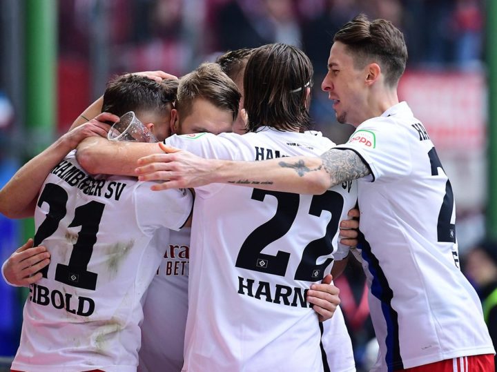Matchwinner Hunt erlöst den HSV – zur Freude von Hecking