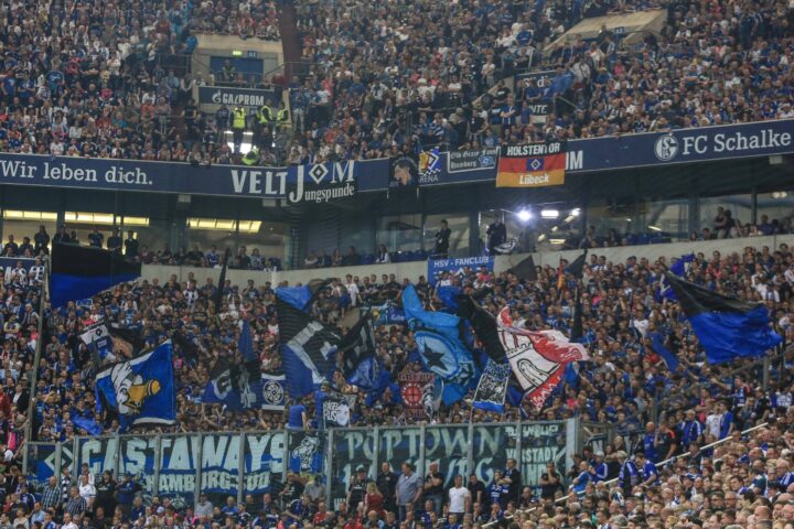 Verein kämpft dafür: Dürfen doch HSV-Fans mit nach Schalke?