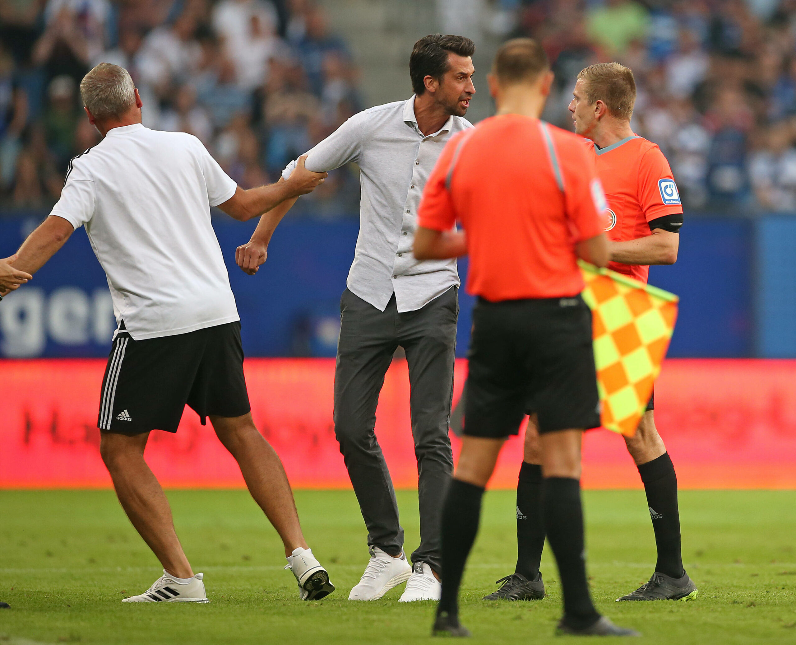 Viermal Rot Im Hinspiel: Heißes HSV-Wiedersehen Mit Darmstadt