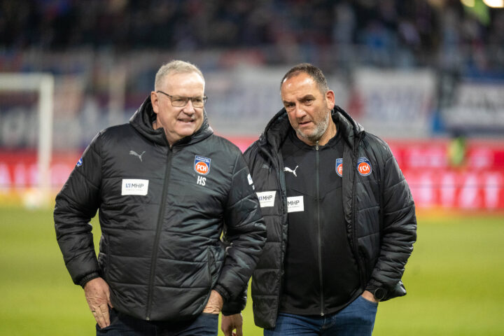 Holger Sanwald (l.) zusammen mit Heidenheim-Trainer Frank Schmidt.