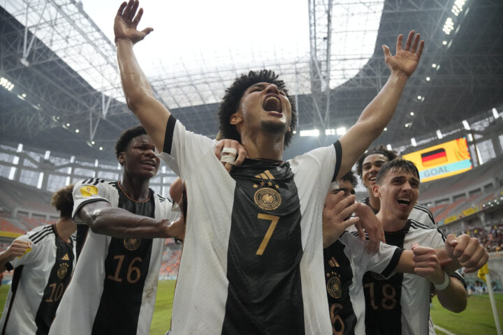 Wahnsinn! HSV-Talent stürmt mit deutscher U17 ins WM-Halbfinale