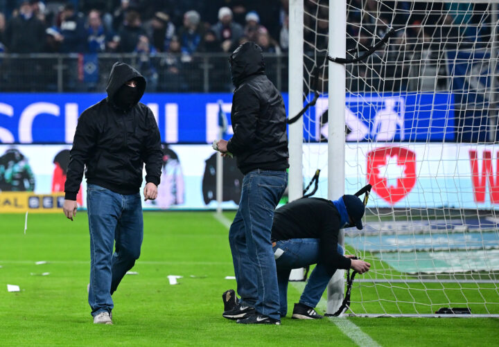 „Fußball extrem gefährdet!” HSV-Fans kündigen weitere Proteste an