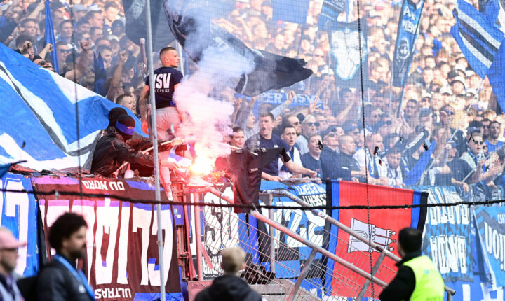 Weitere Eskalation: HSV-Fans zünden Polizeiuniform an