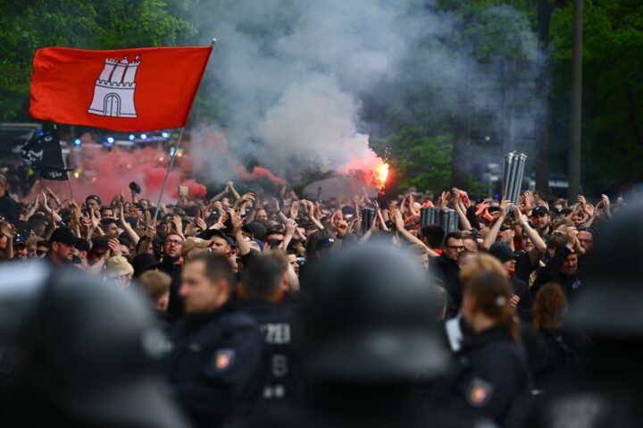 HSV und St. Pauli: Streit um Polizeikosten – Hamburg geht nächsten Schritt