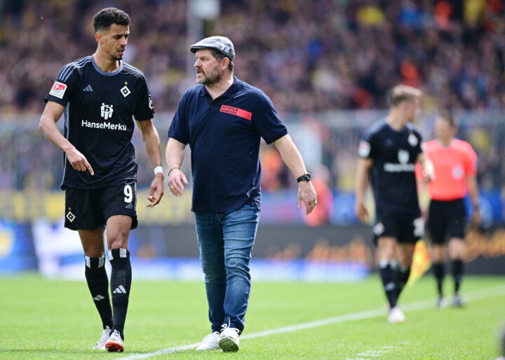 Plan im HSV-Sturm: Baumgart spricht auch über Choupo-Moting